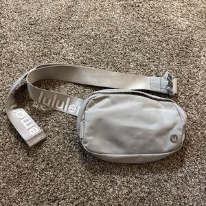 Lululemon Athletica Light Gray Belt Bag